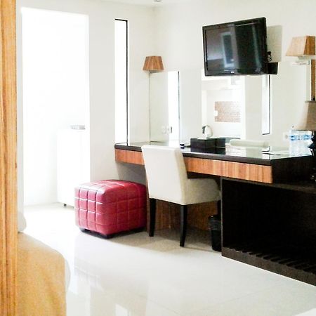 Kyo Serviced Apartment Jakarta Cilandak  Kültér fotó