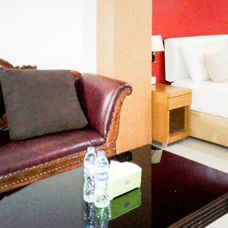 Kyo Serviced Apartment Jakarta Cilandak  Kültér fotó