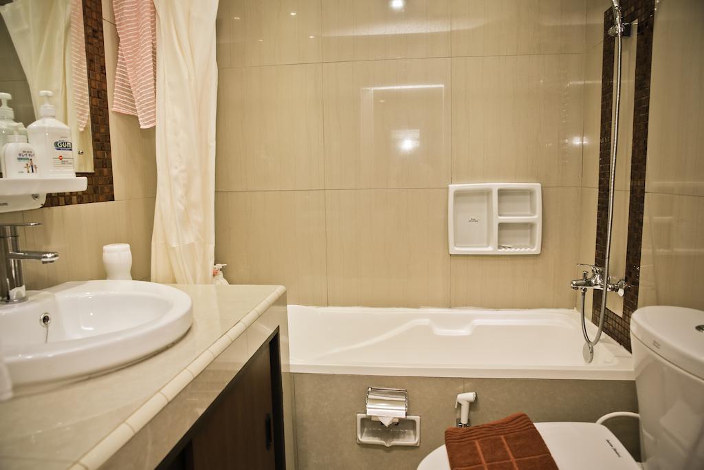 Kyo Serviced Apartment Jakarta Cilandak  Kültér fotó