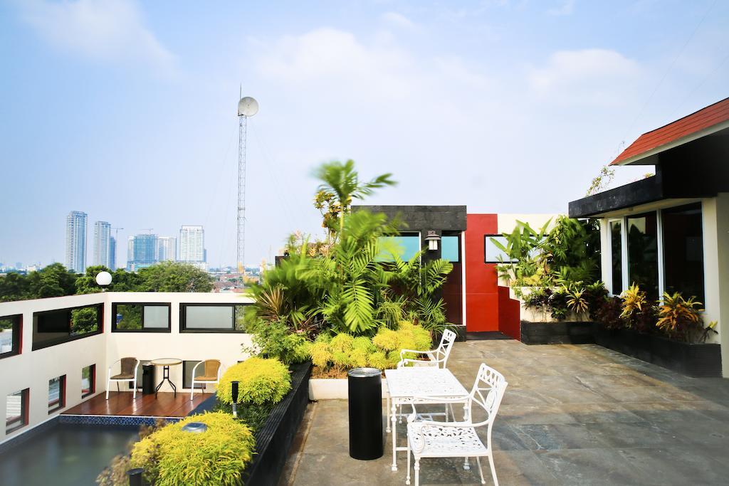 Kyo Serviced Apartment Jakarta Cilandak  Kültér fotó