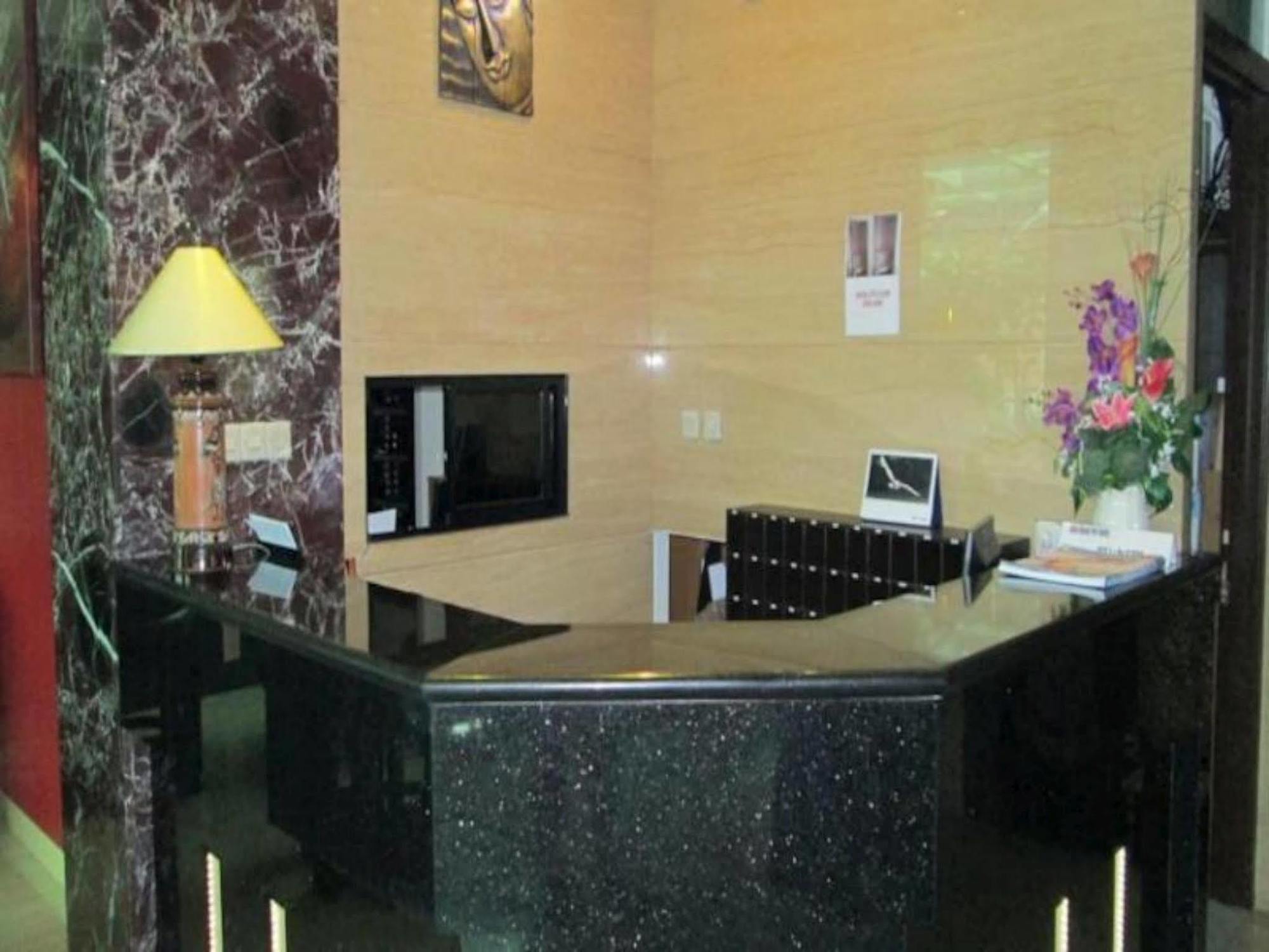Kyo Serviced Apartment Jakarta Cilandak  Kültér fotó