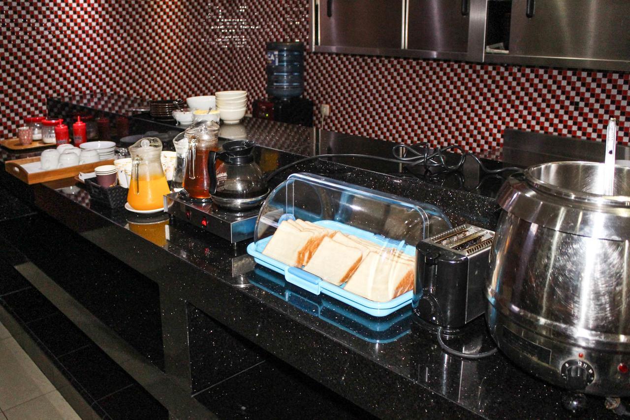 Kyo Serviced Apartment Jakarta Cilandak  Kültér fotó