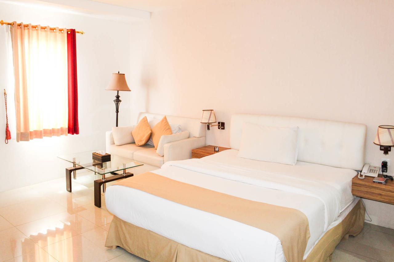 Kyo Serviced Apartment Jakarta Cilandak  Kültér fotó