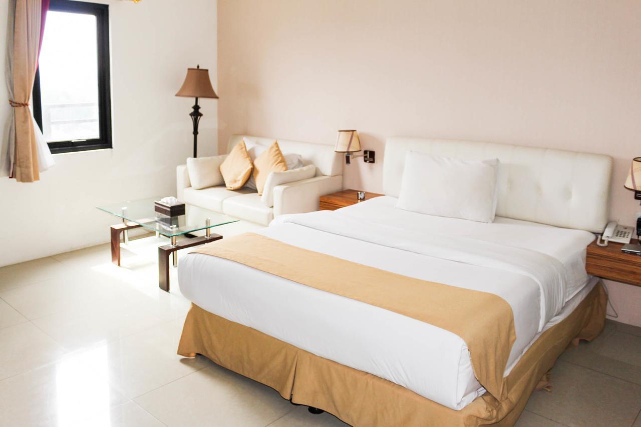 Kyo Serviced Apartment Jakarta Cilandak  Kültér fotó